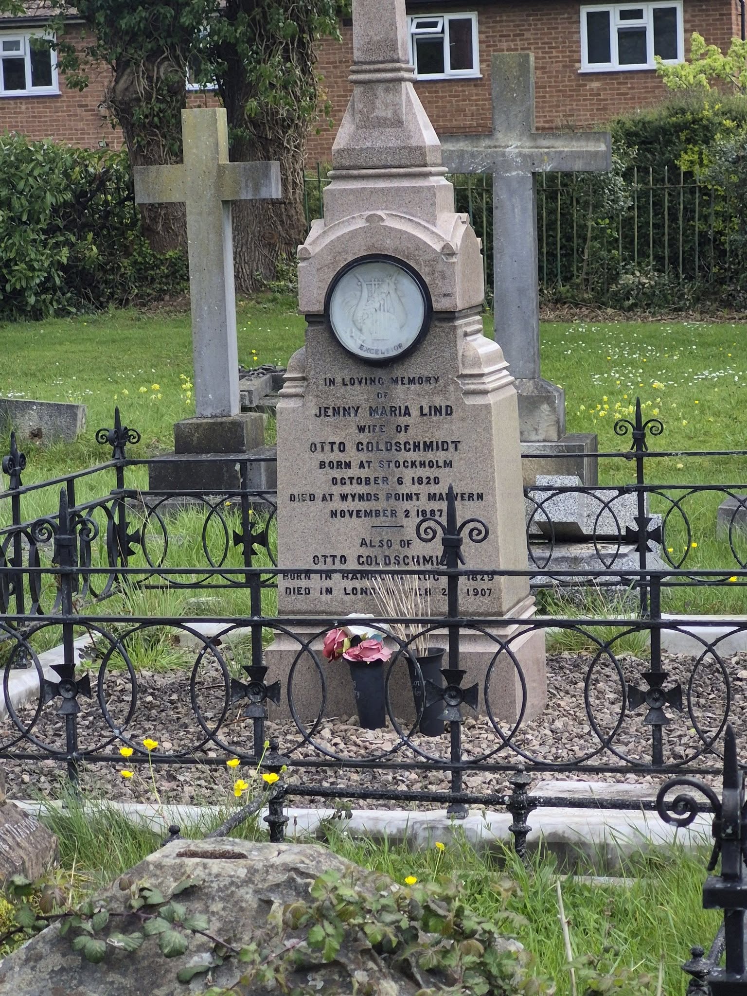 Bayview Cemetery Services and Grounds